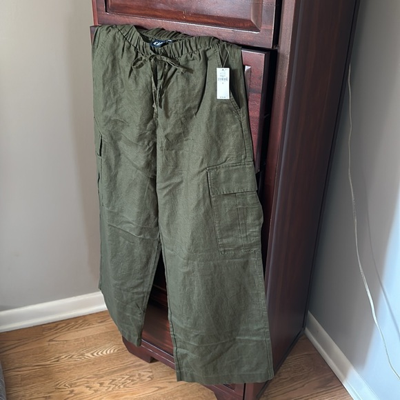 Gap Mid Rise Linen-Cotton Pull-On Cargo Pants Olive Green brand new with tags! - Picture 3 of 6